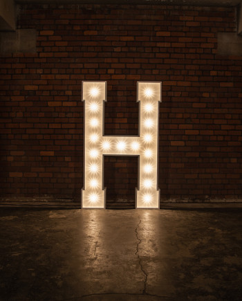 ‘H’ Marquee Light