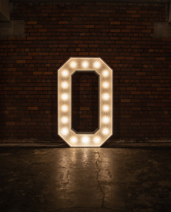 ‘0’ Marquee Light